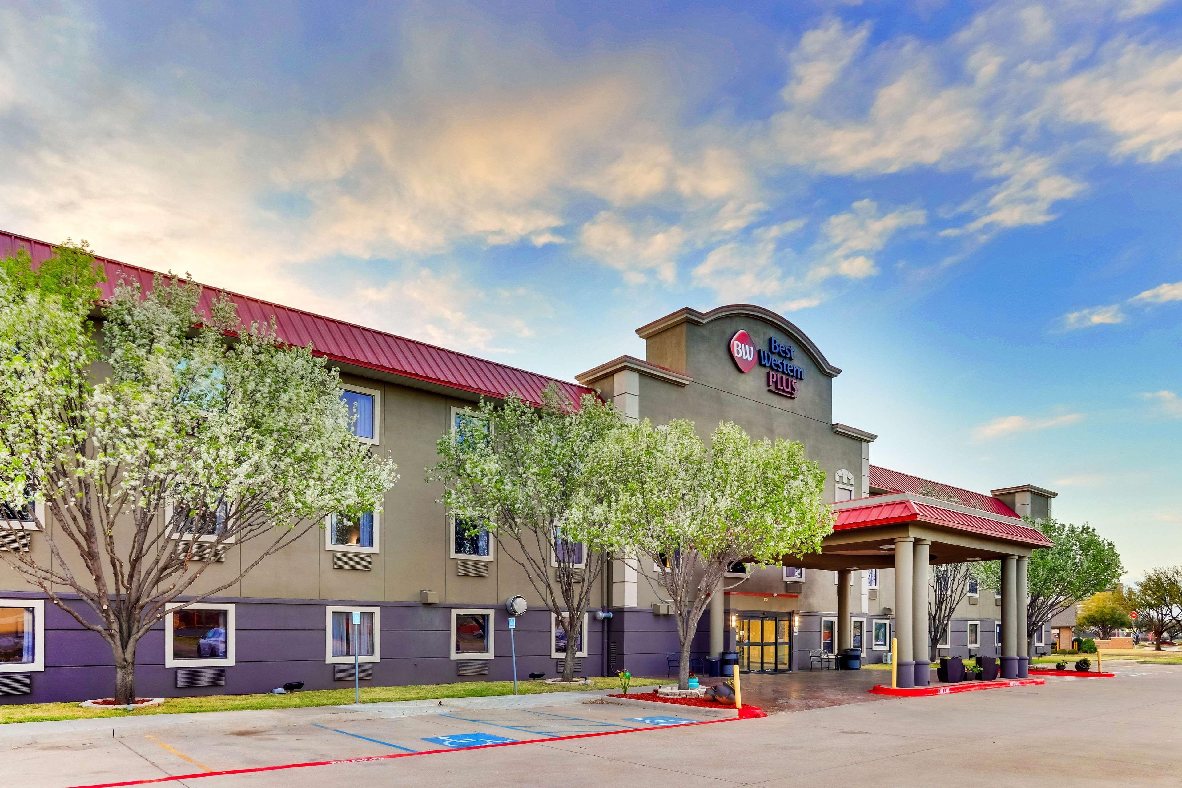 Best Western Plus University Inn & Suites Wichita Falls Εξωτερικό φωτογραφία