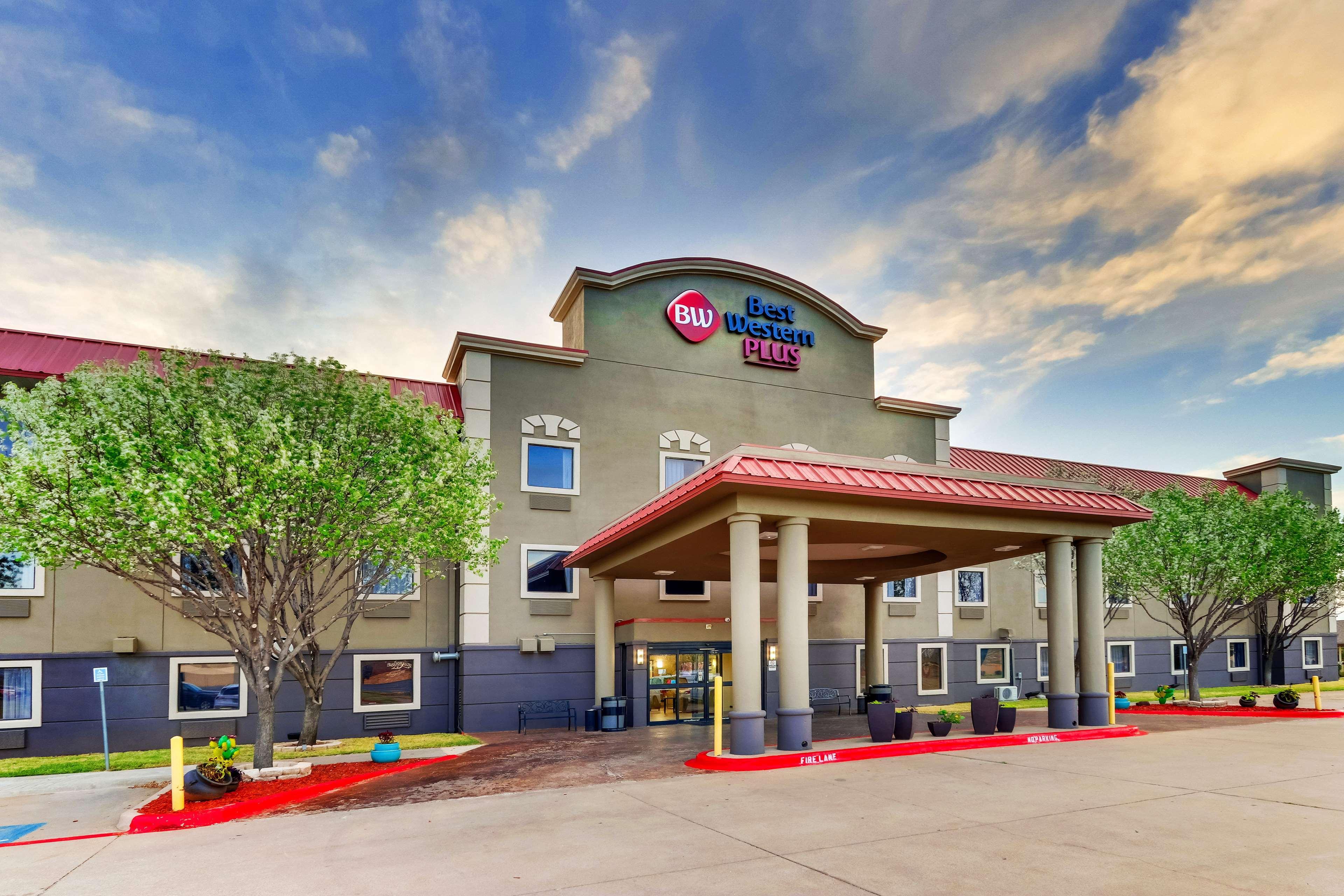 Best Western Plus University Inn & Suites Wichita Falls Εξωτερικό φωτογραφία